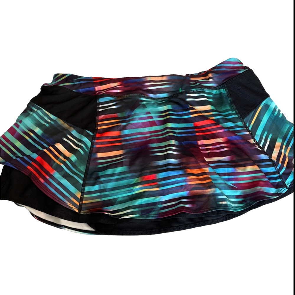 Athleta women’s tier ruffle skort/skirt, size XL, black/multicolor, Preowned